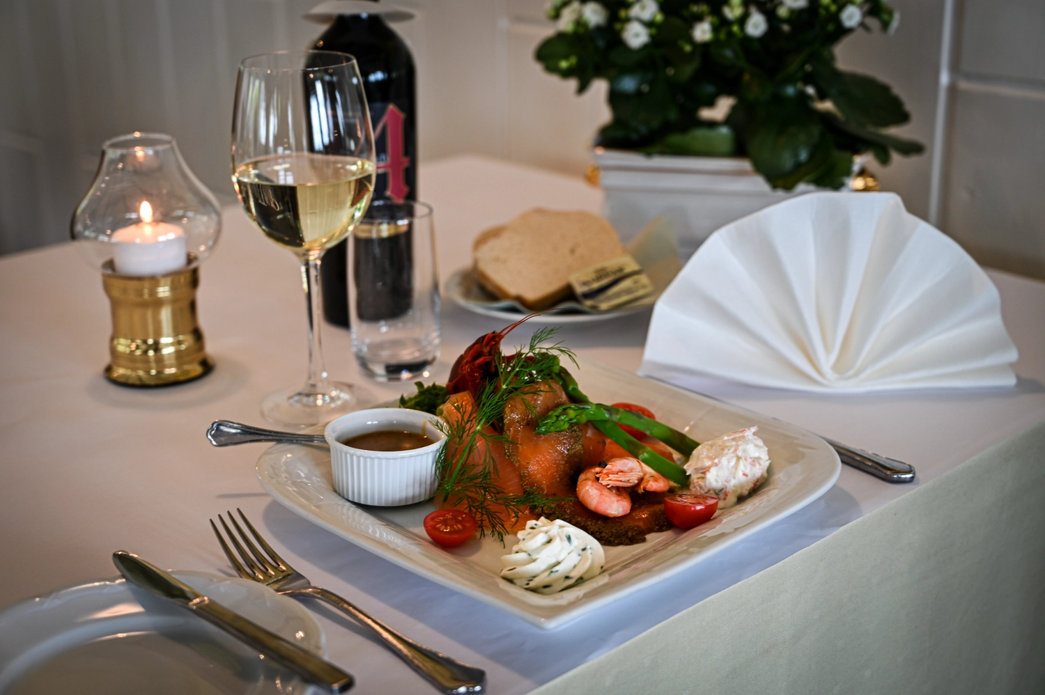 Assiette w/ smoked salmon